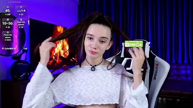 laxyflaxyy online show from October 2025 02:06:01 AM