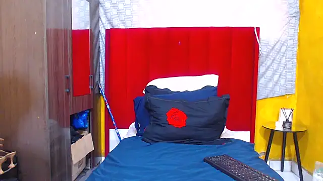 Candycrush2555 online show from February 2026 12:39:01 PM