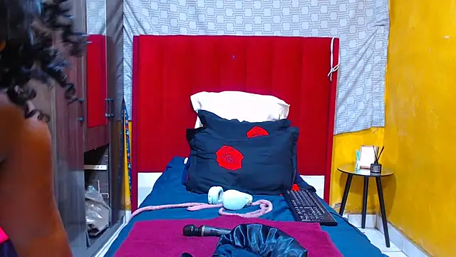 Candycrush2555 online show from March 2026 03:32:01 AM