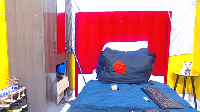 Candycrush2555 online show from February 2026 05:29:01 AM