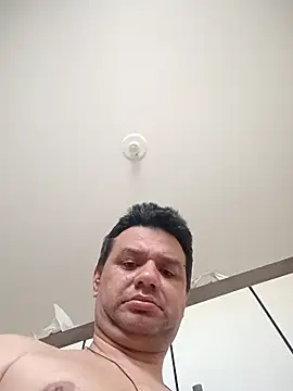 Snapshot of Crocante_Hot chatting on October 2025 07:01:02 PM Crocante Hot online show from October 2025 07:01:02 PM