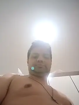 Crocante Hot online show from November 2025 10:04:02 PM