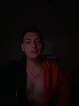 Hotdatev9 online show from October 2025 07:49:02 PM