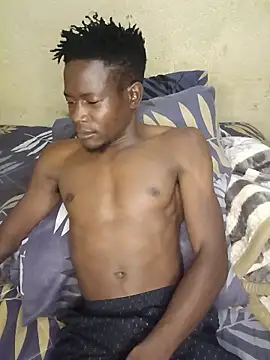 FeeingSplicing online show from March 2026 08:38:01 PM