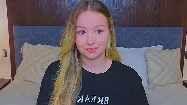 Snapshot of LeeAmy chatting on October 2025 02:53:02 PM LeeAmy online show from October 2025 02:53:02 PM