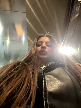 Anyssia online show from October 2025 05:48:02 PM