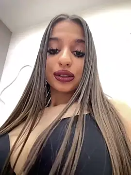 Anyssia online show from May 2026 01:29:01 PM