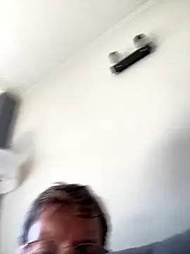 Jonny Agatha online show from September 2025 05:41:02 PM