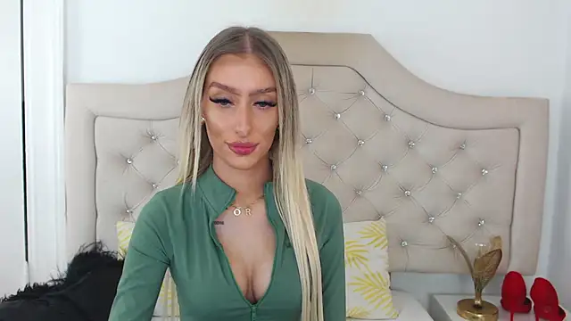 Snapshot of NatalieSensual chatting on January 2026 12:10:02 PM NatalieSensual online show from January 2026 12:10:02 PM