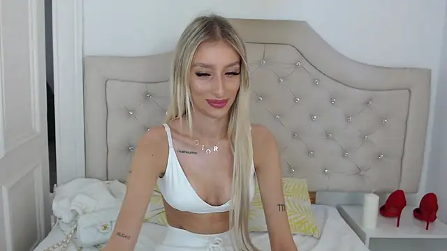 NatalieSensual online show from September 2025 08:30:02 AM