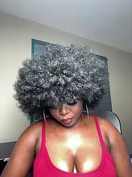 WomanNextdoor1 online show from April 2026 09:55:02 AM