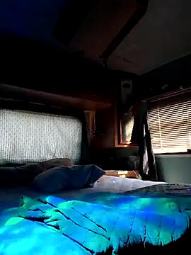 ShawnandDani7074 online show from December 2025 03:48:01 PM