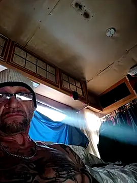 ShawnandDani7074 online show from March 2026 01:56:01 PM