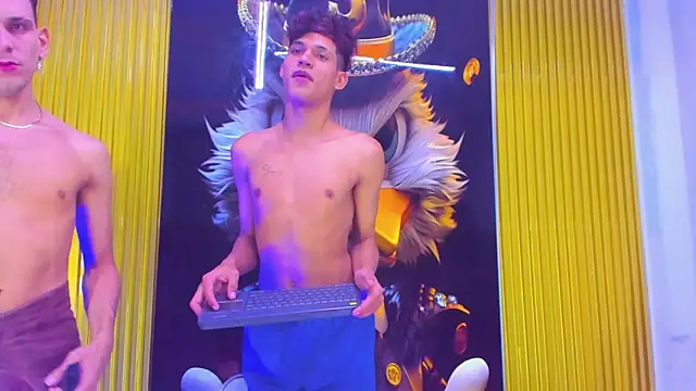 Snapshot of Stronger_sexy chatting on September 2025 10:03:02 PM Stronger sexy online show from September 2025 10:03:02 PM