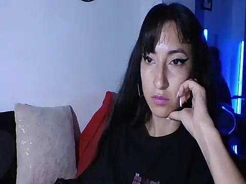 a miss online show from November 2025 12:27:01 AM