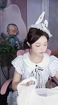 CAICAI BABY online show from November 2025 05:44:02 AM