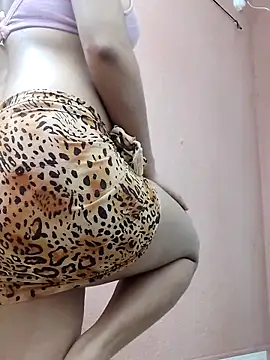 Hot-rima online show from October 2025 07:20:02 AM