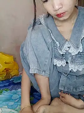 Snapshot of DauTay_hot chatting on December 2025 12:32:01 AM DauTay hot online show from December 2025 12:32:01 AM