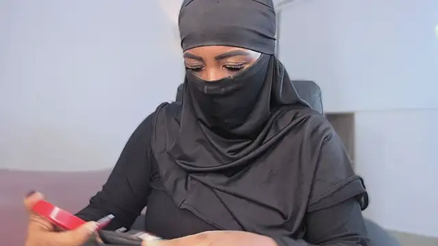 yasmin elite online show from November 2025 09:42:01 AM