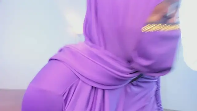 yasmin elite online show from October 2025 09:30:02 AM