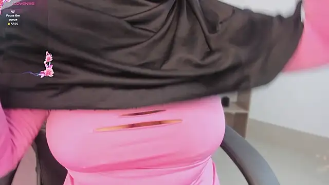 Snapshot of yasmin_elite chatting on January 2026 10:41:02 AM yasmin elite online show from January 2026 10:41:02 AM