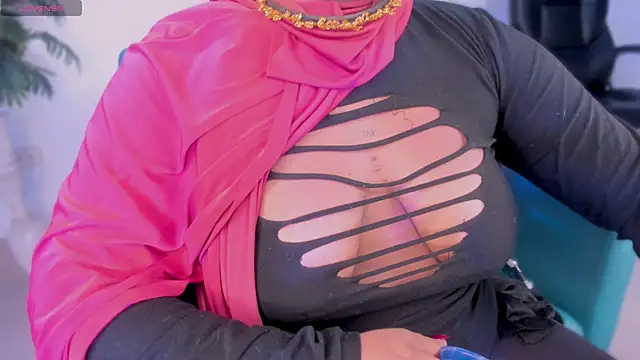 Snapshot of yasmin_elite chatting on February 2026 10:04:02 AM yasmin elite online show from February 2026 10:04:02 AM