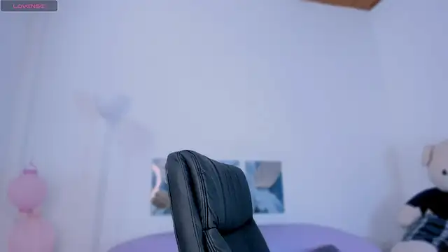 Snapshot of yasmin_elite chatting on January 2026 12:28:01 AM yasmin elite online show from January 2026 12:28:01 AM