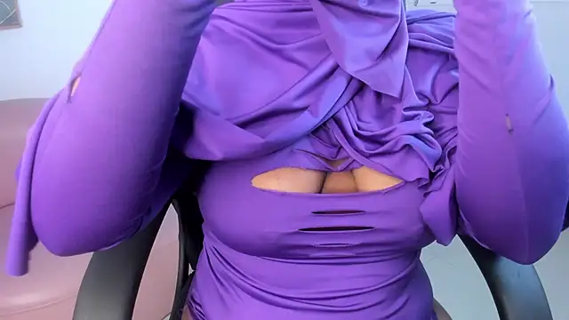 yasmin elite online show from October 2025 10:05:02 AM