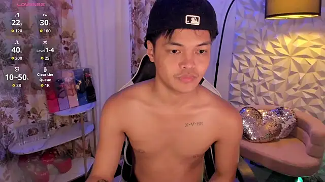 asianhugescott online show from February 2026 05:21:02 PM