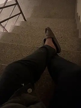 Snapshot of Veiny__Cock chatting on December 2025 03:10:02 PM Veiny Cock online show from December 2025 03:10:02 PM