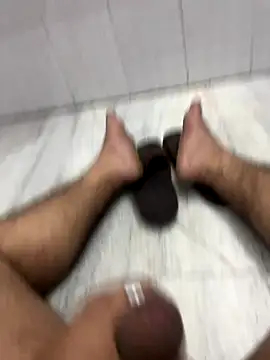 Snapshot of Veiny__Cock chatting on December 2025 08:20:02 AM Veiny Cock online show from December 2025 08:20:02 AM