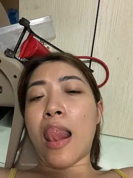 Minee1202 online show from April 2026 12:45:01 AM