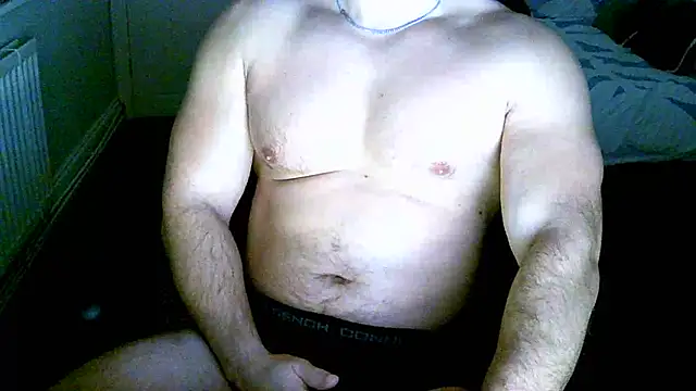 Snapshot of Serpent2463 chatting on December 2025 07:21:01 AM Serpent2463 online show from December 2025 07:21:01 AM