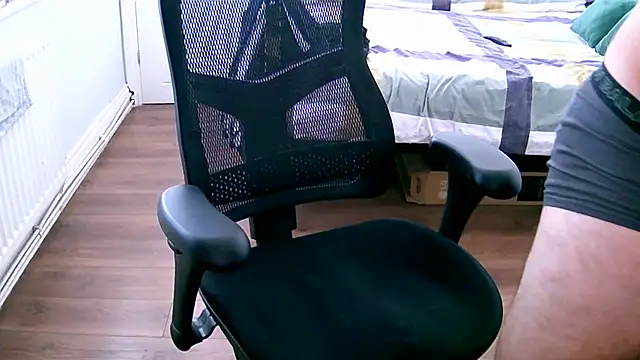 Snapshot of Serpent2463 chatting on February 2026 11:32:01 AM Serpent2463 online show from February 2026 11:32:01 AM