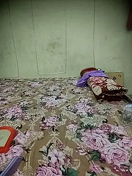 Snapshot of Snaya-baby chatting on December 2025 08:03:01 PM Snaya-baby online show from December 2025 08:03:01 PM