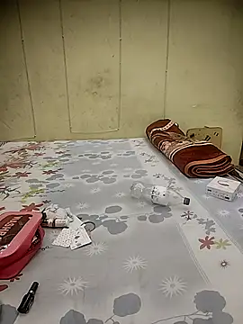 Snapshot of Snaya-baby chatting on December 2025 12:37:01 PM Snaya-baby online show from December 2025 12:37:01 PM