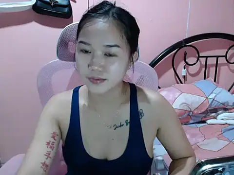 Snapshot of Wynxx chatting on November 2025 09:42:02 AM Wynxx online show from November 2025 09:42:02 AM