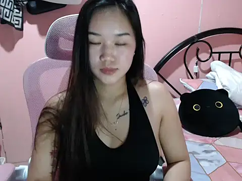 Snapshot of Wynxx chatting on November 2025 05:11:02 AM Wynxx online show from November 2025 05:11:02 AM