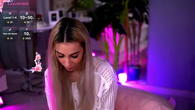 Snapshot of AwaLynch chatting on March 2026 04:30:01 AM AwaLynch online show from March 2026 04:30:01 AM