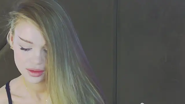 MarilynNova online show from April 2026 04:26:01 AM