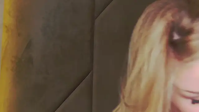 MarilynNova online show from April 2026 05:19:01 AM