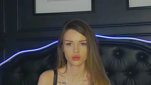 MarilynNova online show from February 2026 05:19:02 AM