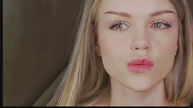 MarilynNova online show from March 2026 04:23:02 AM