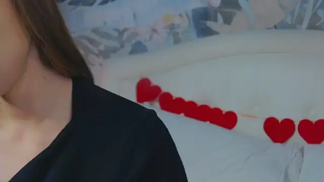 MarilynNova online show from February 2026 06:00:01 AM