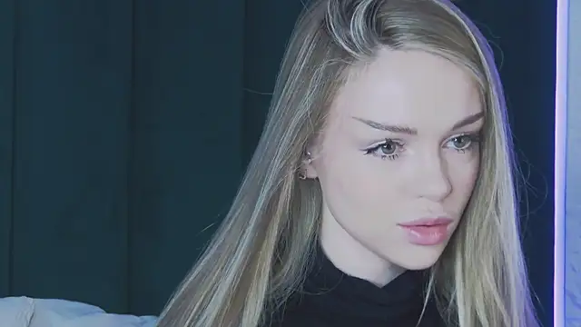 MarilynNova online show from April 2026 04:58:01 AM