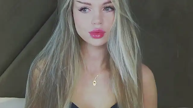 MarilynNova online show from April 2026 04:31:02 AM