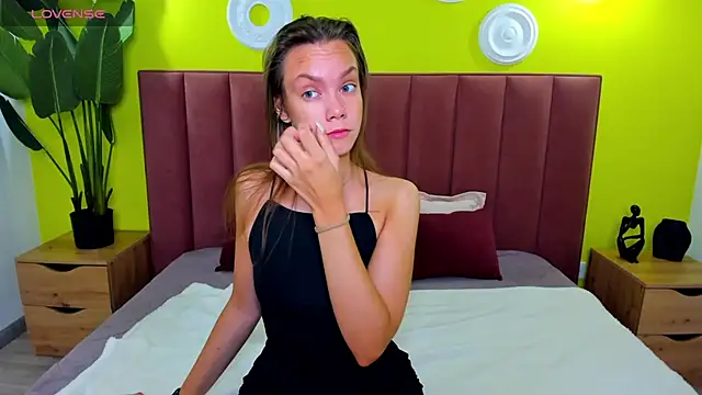 Vickie Smith online show from September 2025 01:28:01 AM