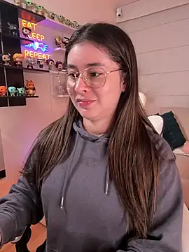 Sharon 07 online show from January 2026 11:30:01 PM