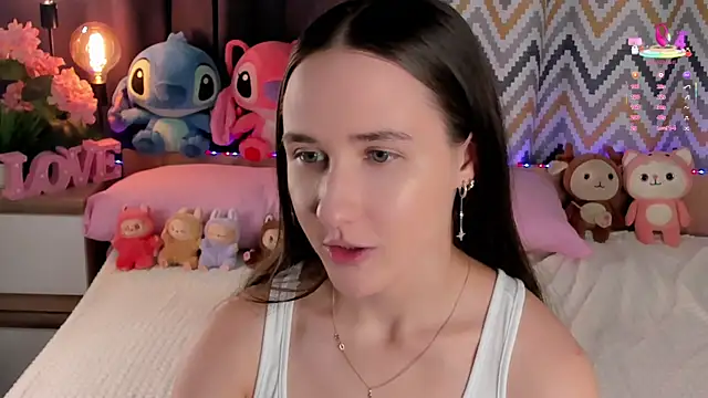 MaudAle online show from September 2025 01:01:02 AM