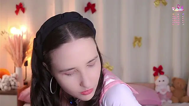 MaudAle online show from February 2026 01:12:01 AM